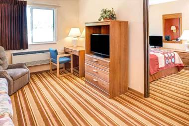 Super 8 by Wyndham Blair