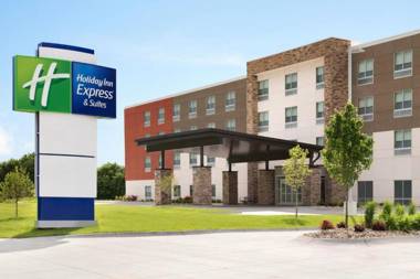 Holiday Inn Express & Suites - Nebraska City an IHG Hotel