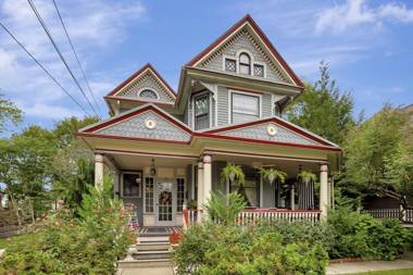 The Inn on Holly