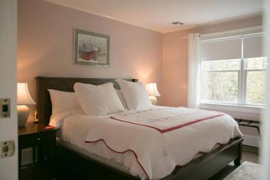 Bridgehampton Inn