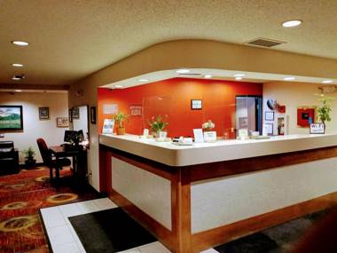 Country Hearth Inn & Suites - Kenton