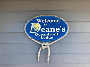 Deane's Oceanfront Lodge