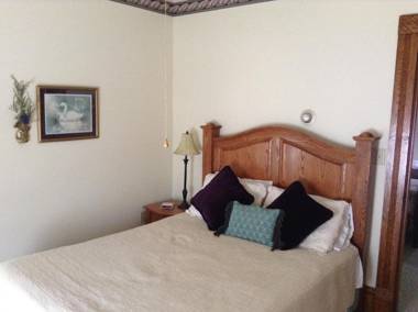 Ottaway Inn LLC