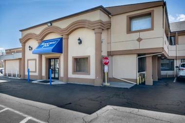 Rodeway Inn Bristol near Sesame Place