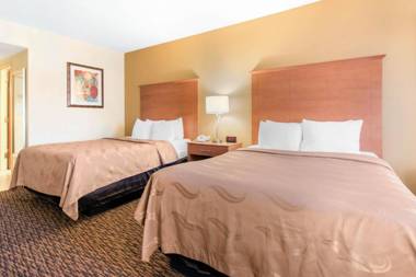 Clarion Hotel & Suites University-Shippensburg