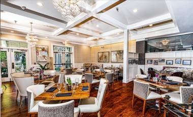 The Inn At The Crossroads