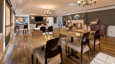 Best Western Spring Hill Inn & Suites