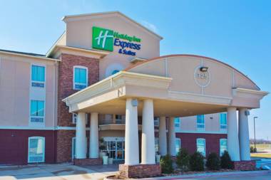 Holiday Inn Express Hotel & Suites Alvarado an IHG Hotel