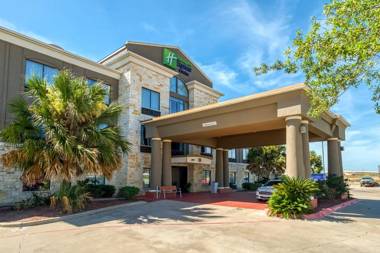 Holiday Inn Express and Suites Beeville an IHG Hotel