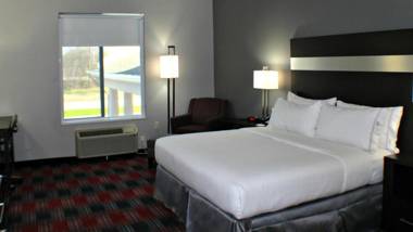 Holiday Inn Express & Suites Bonham an IHG Hotel