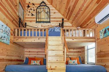 Arbor House of Dripping Springs - Finch House