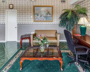 Econo Lodge Falfurrias Hwy 281