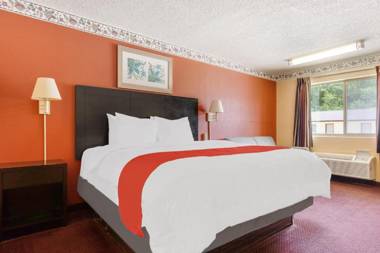 Freer Executive Inn & Suites