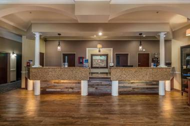 Best Western Plus Shamrock Inn & Suites