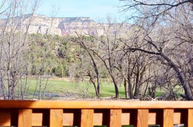 Arrowhead Country Inn and Cabins