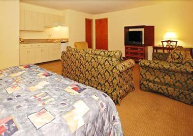 Amelia Inn & Suites