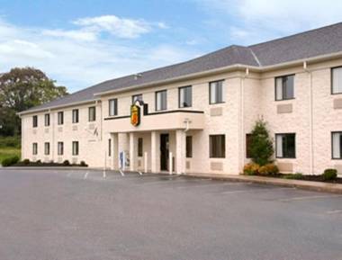 Super 8 by Wyndham Bedford