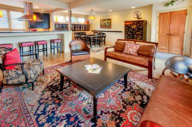 The Eagle Harbor Inn