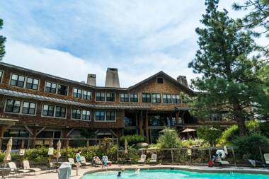 Sun Mountain Lodge