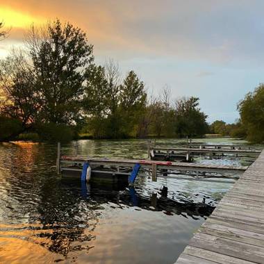 The River Hills Motel