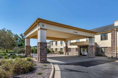 Comfort Inn & Suites Black River Falls I-94