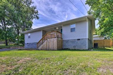 Pet-Friendly Digs with Fire Pit and Large Yard!