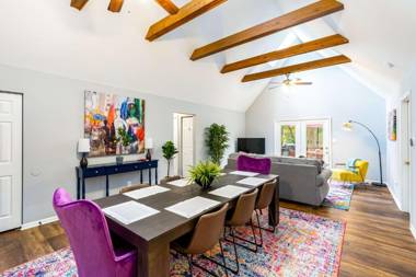 Hot Tub Deck&Grill Game Room WiFi at Cute Cabin