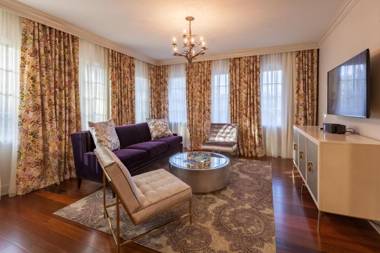 Grand Bohemian Hotel Mountain Brook Autograph Collection