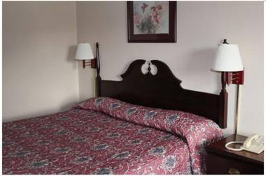 Studio 9 Inn & Suites