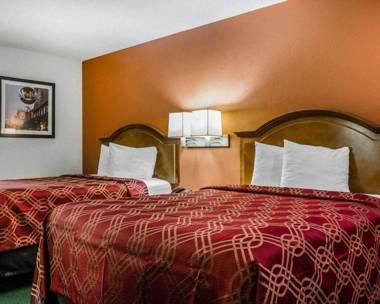 Econo Lodge Inn & Suites Enterprise