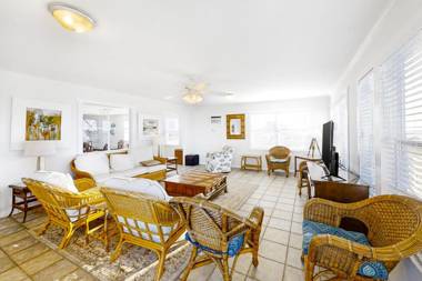 Guylande Pass by Meyer Vacation Rentals