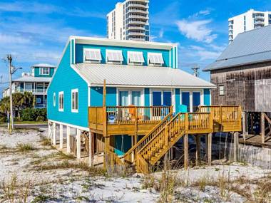 West Beach Bungalow by Meyer Vacation Rentals