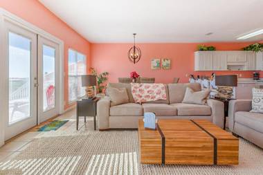 Sea La Vie by Meyer Vacation Rentals