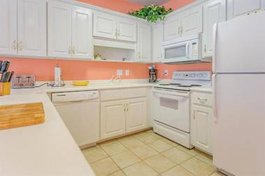 Sea La Vie by Meyer Vacation Rentals