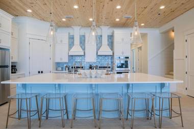 Seaside West 12 Bdrm 11.5 Bath Private Pools Sleeps 36