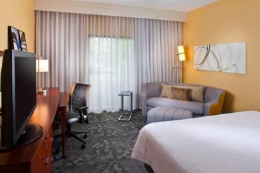 Courtyard by Marriott Huntsville University Drive