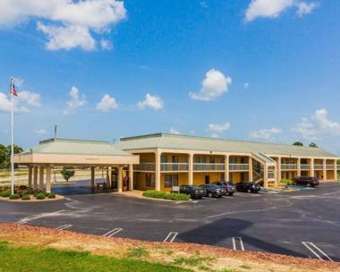Econo Lodge Inn & Suites Montgomery
