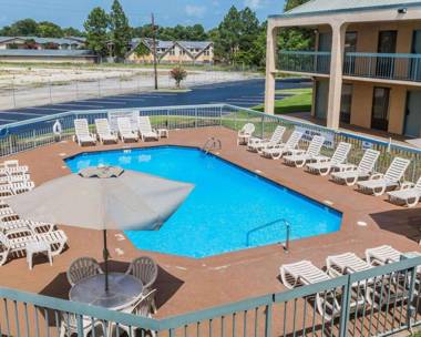 Econo Lodge Inn & Suites Montgomery
