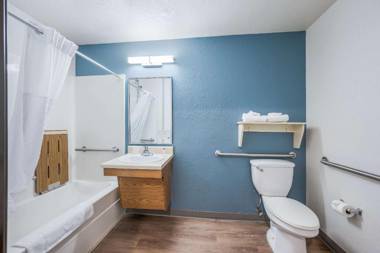 Woodspring Suites Montgomery