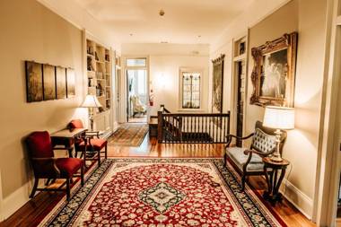 Heritage House Bed & Breakfast - Boutique Adults-Only Inn