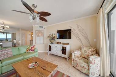 Pelican Pointe 1406
