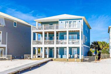 Drottningholm by Meyer Vacation Rentals