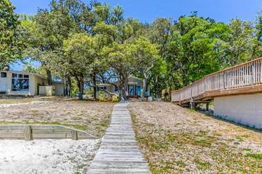 Sunny South by Meyer Vacation Rentals