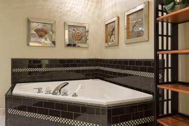 Admirals Quarters 1505