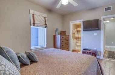 Admirals Quarters 1205