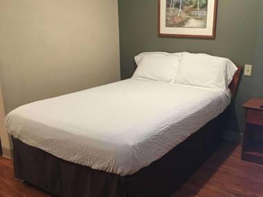 WoodSpring Suites Birmingham Pelham
