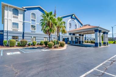 Days Inn & Suites by Wyndham Prattville-Montgomery