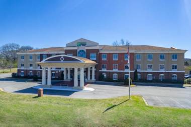 Holiday Inn Express Hotel & Suites Talladega an IHG Hotel