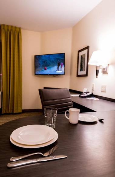 Candlewood Suites - Fairbanks an IHG Hotel