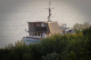 Alaska Adventure Cabins